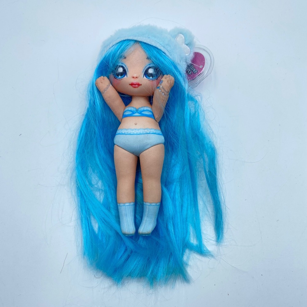Na Na Na Surprise Sweetest Hearts Gisele Goodheart Blue Soft Fashion Doll 7.5in